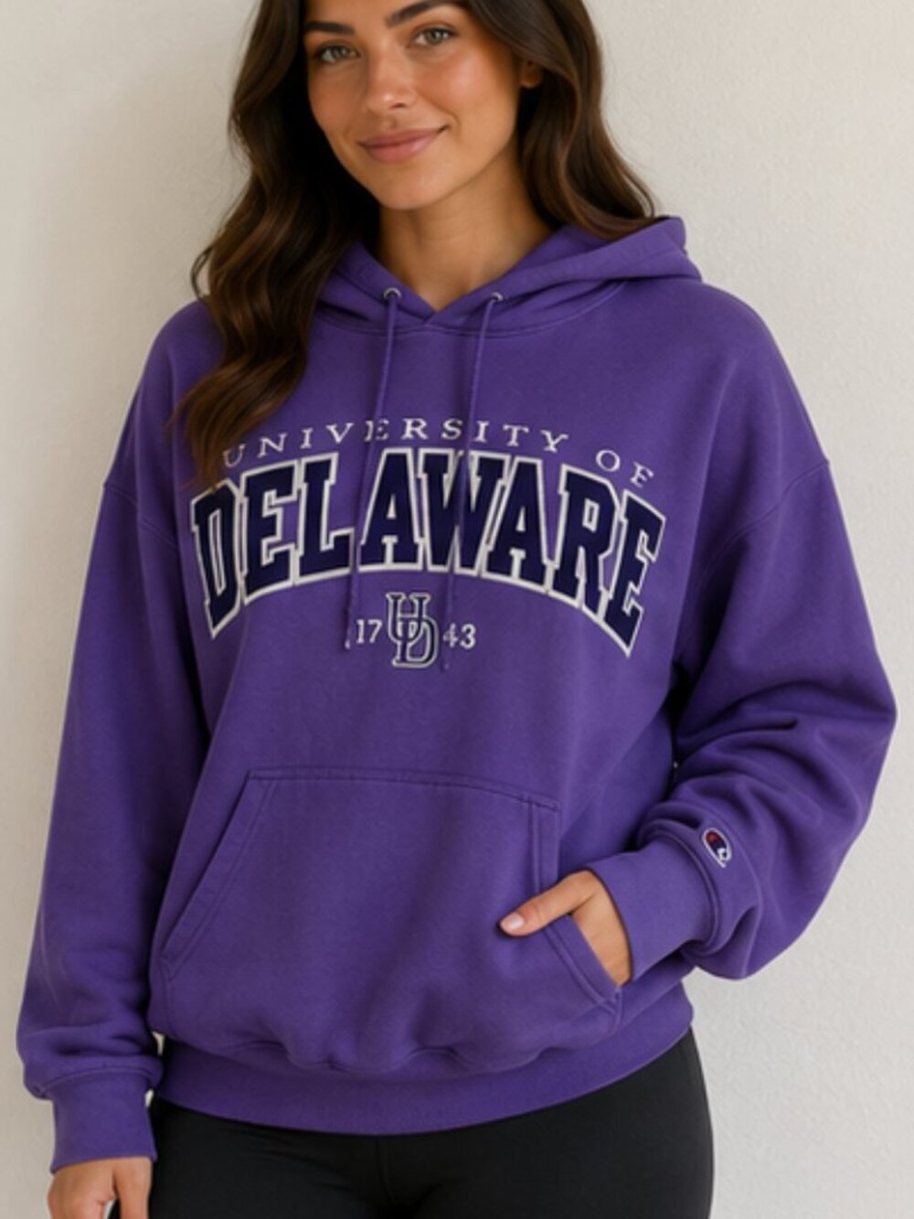 University of Delaware hoodie xlarge champion
